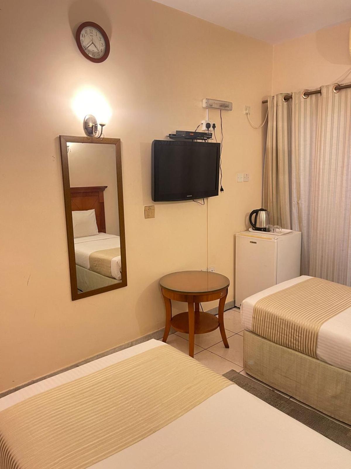 Tara Hotel Llc Dubai Dış mekan fotoğraf